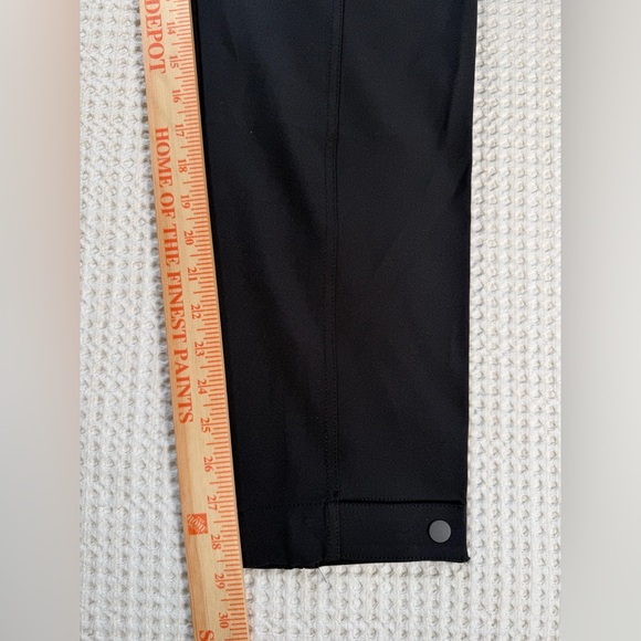 NEW Athleta Black Women’s Endless Cargo Pants Size 4 - Picture 5 of 10